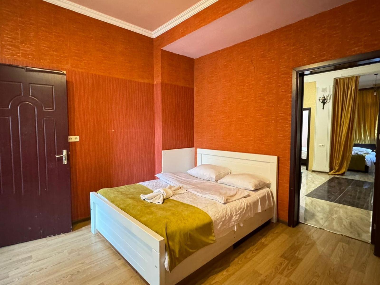 Benene'S Apartments Tbilisi Buitenkant foto