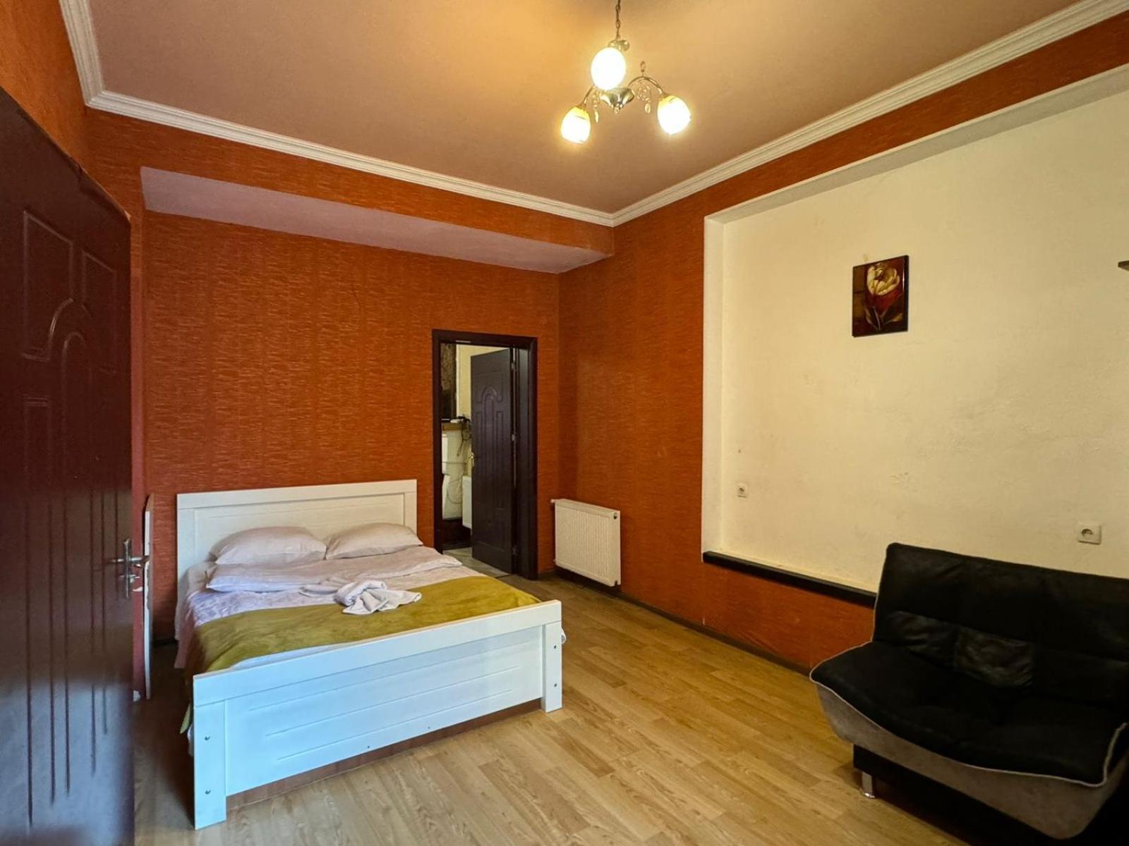 Benene'S Apartments Tbilisi Buitenkant foto
